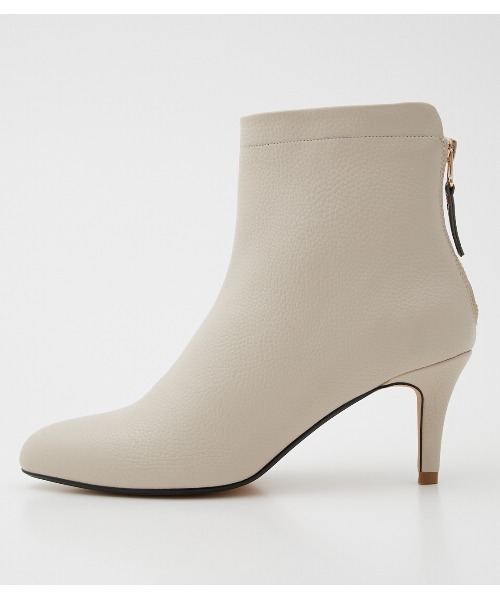 crie conforto（クリーコンフォルト）の「バックZIPフェイクレザーショートブーツ（ブーツ・レディース・アイボリー/ブラック/ブラウン・SMALL/MEDIUM/LARGE）」の6枚目の写真