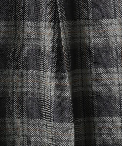 BEAUTY&YOUTH UNITED ARROWS（ビューティーアンドユースユナイテッドアローズ）の「BY ツイルハイウエストタック パンツ（その他パンツ・レディース・ベージュ/グレー/オリーブ・S/M）」の17枚目の写真