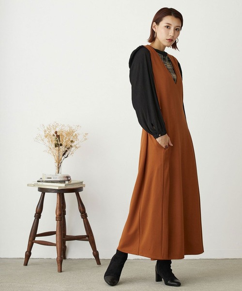 NICOLE white（ニコルホワイト）の「カットジャンスカ（ジャンパースカート・レディース・ブラック/キャメル/グリーン・FREE）」の20枚目の写真