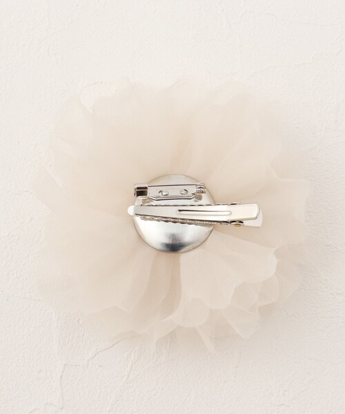 OPAQUE.CLIP（オペークドットクリップ）の「◆フェイクパール付きコサージュ（ブローチ/コサージュ・レディース・ネイビー/ライトベージュ・00）」の5枚目の写真