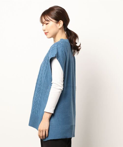 Lugnoncure（ルノンキュール）の「ケーブルベスト（ベスト・レディース・オフホワイト/ブルー/モカ・ﾌﾘ-）」の4枚目の写真