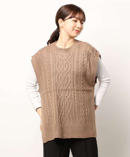 Lugnoncure（ルノンキュール）の「ケーブルベスト（ベスト・レディース・オフホワイト/ブルー/モカ・ﾌﾘ-）」の6枚目の写真