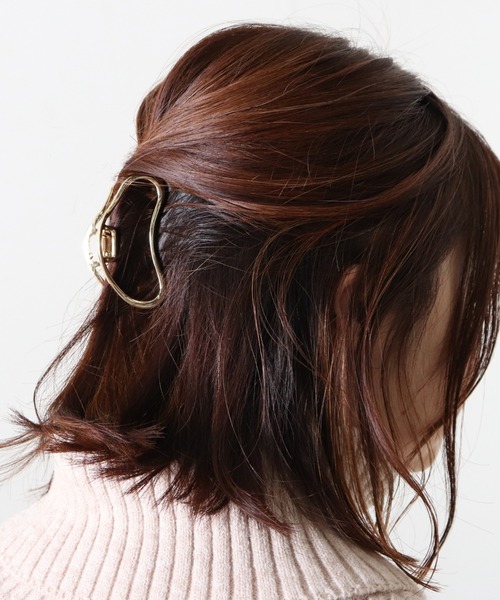 Cheek(チーク)の「ニュアンスメタルヘアクリップ(バレッタ/ヘアクリップ・レディース・シルバー/ゴールド・FREE)」の4枚目の写真