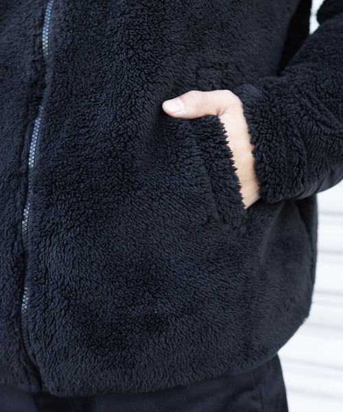 GERRY(ジェリー)の「GERRY / ジェリー 別注 オーバーサイズ ボア フリース ブルゾン(ブルゾン・メンズ・ブラック/ブラウン/グレイッシュベージュ・MEDIUM/LARGE)」の11枚目の写真