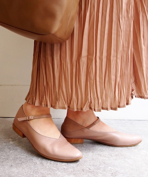 防水 ストラップフラットシューズ ストラップフラットシューズ Apres アプレ のファッション パンプス シューズ パンプス