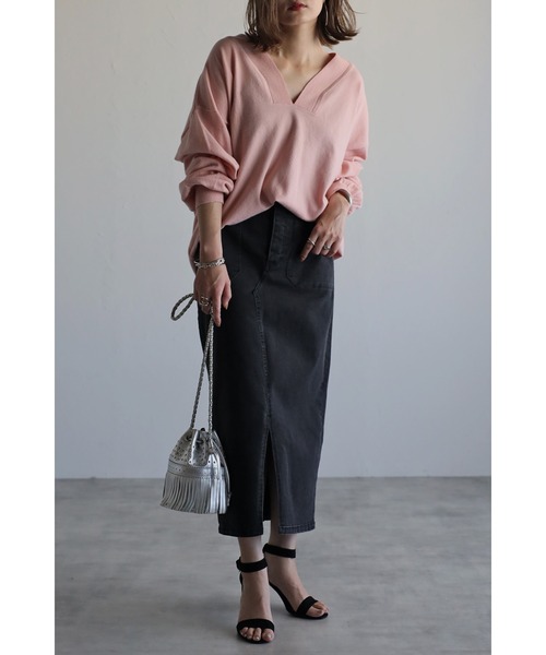 Bonjour Sagan(ボンジュールサガン)の「ディープVネックスプリングニット(ニット/セーター・レディース・ピンク/アイボリー/グレー・FREE)」の11枚目の写真