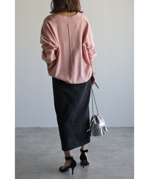 Bonjour Sagan(ボンジュールサガン)の「ディープVネックスプリングニット(ニット/セーター・レディース・ピンク/アイボリー/グレー・FREE)」の6枚目の写真