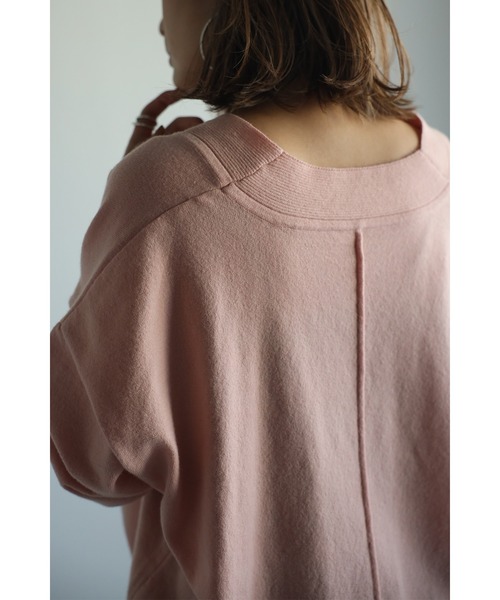 Bonjour Sagan(ボンジュールサガン)の「ディープVネックスプリングニット(ニット/セーター・レディース・ピンク/アイボリー/グレー・FREE)」の15枚目の写真