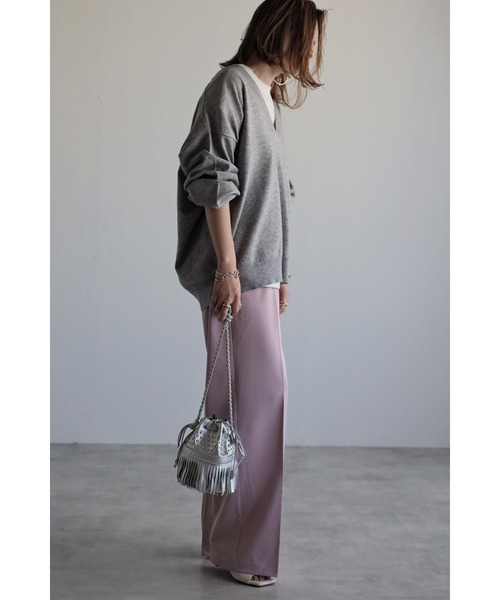 Bonjour Sagan(ボンジュールサガン)の「ディープVネックスプリングニット(ニット/セーター・レディース・ピンク/アイボリー/グレー・FREE)」の20枚目の写真