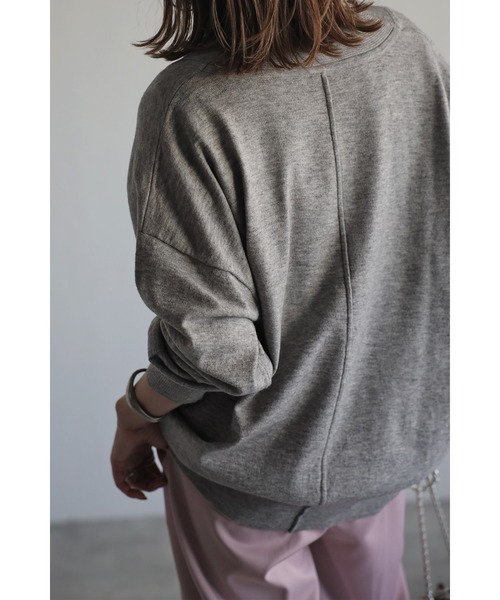 Bonjour Sagan(ボンジュールサガン)の「ディープVネックスプリングニット(ニット/セーター・レディース・ピンク/アイボリー/グレー・FREE)」の8枚目の写真