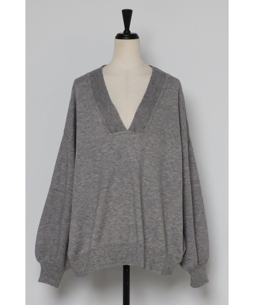 Bonjour Sagan(ボンジュールサガン)の「ディープVネックスプリングニット(ニット/セーター・レディース・ピンク/アイボリー/グレー・FREE)」の12枚目の写真