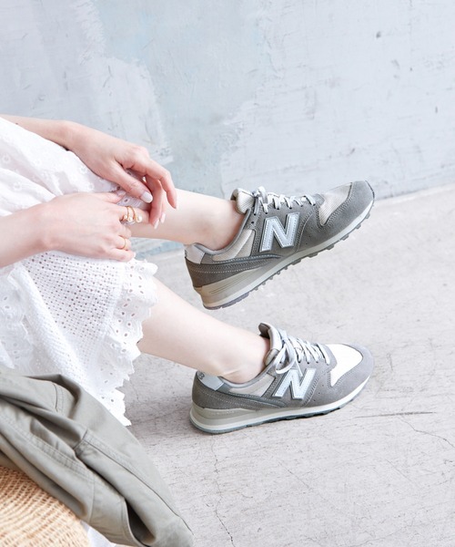SLOBE IENA(スローブイエナ)の「【NEW BALANCE / ニューバランス】WL996スニーカー◆(スニーカー・レディース・ベージュ/グレー・22.5cm/24.5cm/24cm/23.5cm/23cm)」の9枚目の写真