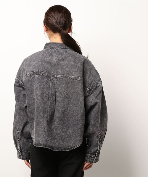 HONEYSUCKLE ROSE（ハニーサックルローズ）の「【HONEYSUCKLE ROSE】ショートデニムシャツアウター（シャツ/ブラウス・レディース・ブラック・L/M）」の3枚目の写真