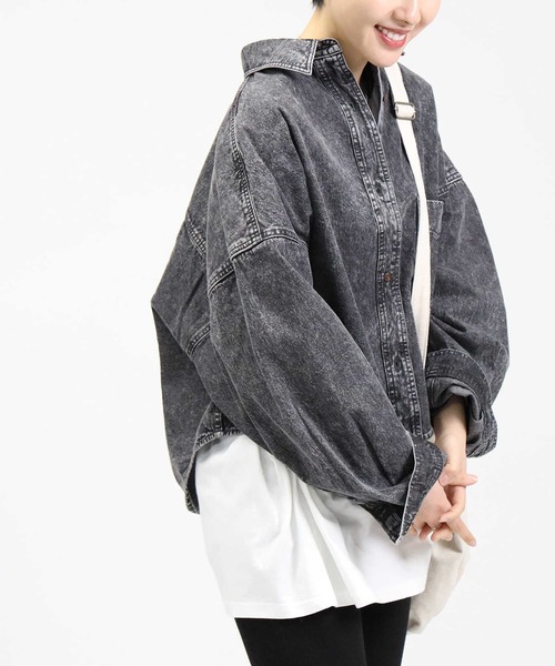 HONEYSUCKLE ROSE（ハニーサックルローズ）の「【HONEYSUCKLE ROSE】ショートデニムシャツアウター（シャツ/ブラウス・レディース・ブラック・L/M）」の13枚目の写真