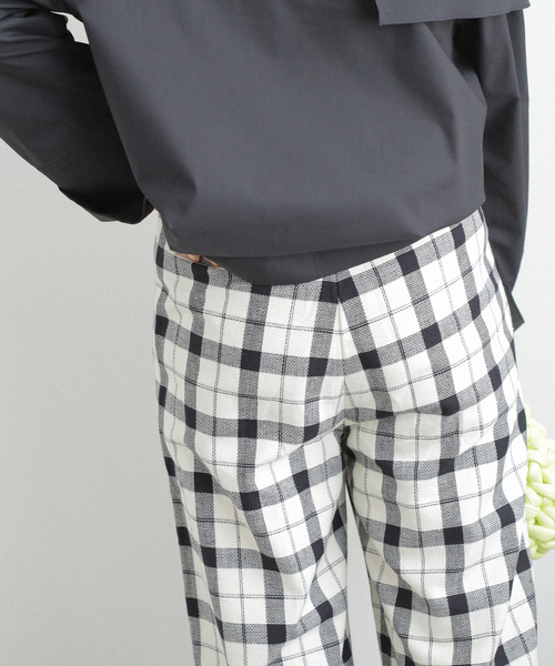 Simplicite(サンプリシテ)の「チェック柄Wストレートパンツ◆(その他パンツ・レディース・ブラック/イエロー・FREE)」の20枚目の写真