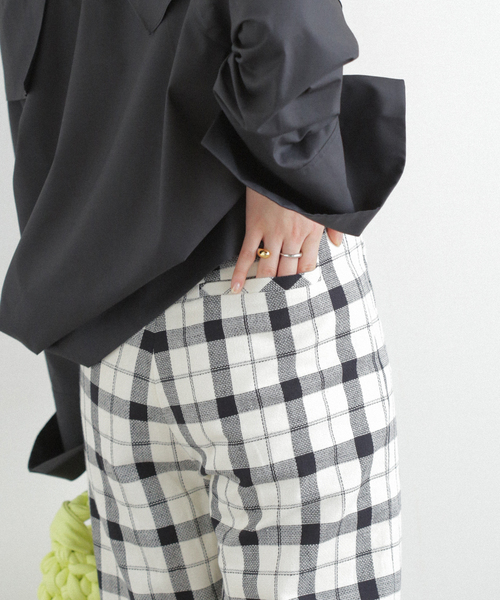 Simplicite(サンプリシテ)の「チェック柄Wストレートパンツ◆(その他パンツ・レディース・ブラック/イエロー・FREE)」の21枚目の写真