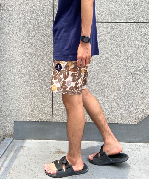 VISSLA(ヴィスラ)の「VISSLA/ヴィスラ 4WAYストレッチ トランクス ボードショーツ 水着 M106XZAN(水着・メンズ・ブラック/ブルー・32inch/30inch)」の4枚目の写真