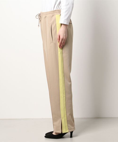 RODEO CROWNS WIDE BOWL（ロデオクラウンズワイドボウル）の「トラックパンツ（その他パンツ・レディース・ベージュ/ブラック・FREE）」の3枚目の写真