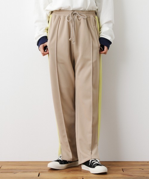 RODEO CROWNS WIDE BOWL（ロデオクラウンズワイドボウル）の「トラックパンツ（その他パンツ・レディース・ベージュ/ブラック・FREE）」の15枚目の写真