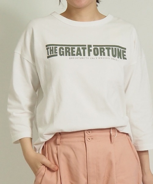 FUNALIVE(ファンアライブ)の「AMERICAN FUDGE ゆったりサイズGREATロゴプリント8分袖Tee(Tシャツ/カットソー・レディース・グリーン/チャコール/ホワイト系その他/パープル系その他/オフホワイト/グリーン系その他/ラベンダー/チャコールグレー・FREE)」の11枚目の写真