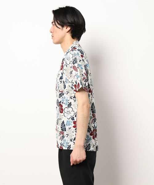 291295＝HOMME（ニーキューイチニーキューゴーオム）の「【291295＝HOMME 】 フィラメントレーヨン ハイビスカス柄 シャツ（シャツ/ブラウス・メンズ・ホワイト系1/ブラウン系/サックスブルー系・2/3）」の4枚目の写真