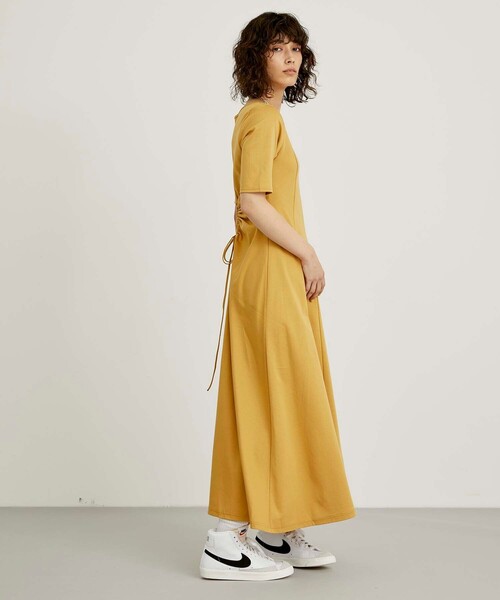 CITY TOKYO(シティトウキョウ)の「リラックスフレアバックオープンワンピース(ワンピース・レディース・ブラック/イエロー/ライトグリーン・1/2)」の13枚目の写真