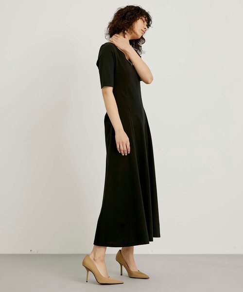 CITY TOKYO(シティトウキョウ)の「リラックスフレアバックオープンワンピース(ワンピース・レディース・ブラック/イエロー/ライトグリーン・1/2)」の9枚目の写真