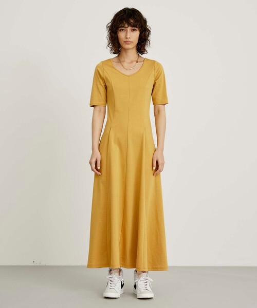 CITY TOKYO(シティトウキョウ)の「リラックスフレアバックオープンワンピース(ワンピース・レディース・ブラック/イエロー/ライトグリーン・1/2)」の18枚目の写真