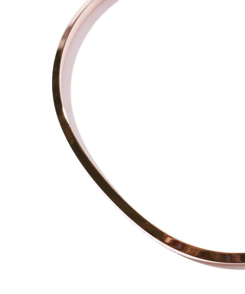 Daniel Wellington(ダニエルウェリントン)の「Daniel Wellington ダニエル・ウェリントン Classic Cuff Large ブレスレット バングル(バングル/リストバンド・メンズ・ゴールド・ONE SIZE)」の18枚目の写真