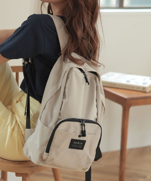 DONOBAN（ドノバン）の「はっ水ナイロンリュック（バックパック/リュック・レディース・ライトベージュ/ブラック/グレイッシュベージュ・FREE）」の3枚目の写真