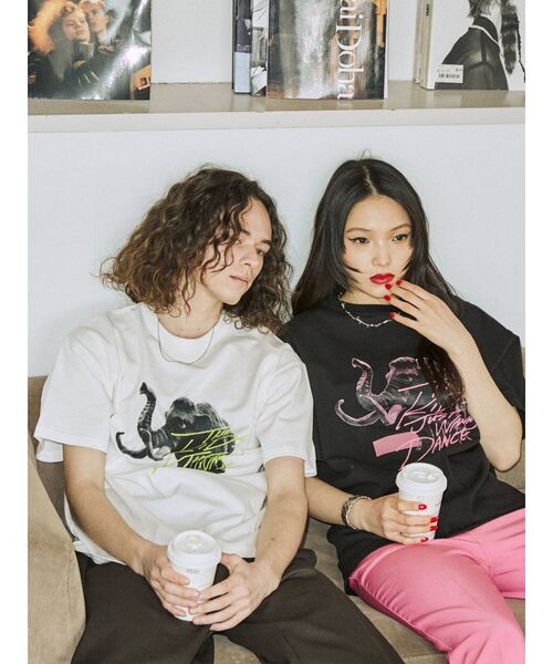 jouetie（ジュエティ）の「90`sフォトBIGTシャツ【WEB限定・ユニセックス】（Tシャツ/カットソー・レディース・ブラック/オフホワイト/ピンク・MEDIUM）」の6枚目の写真