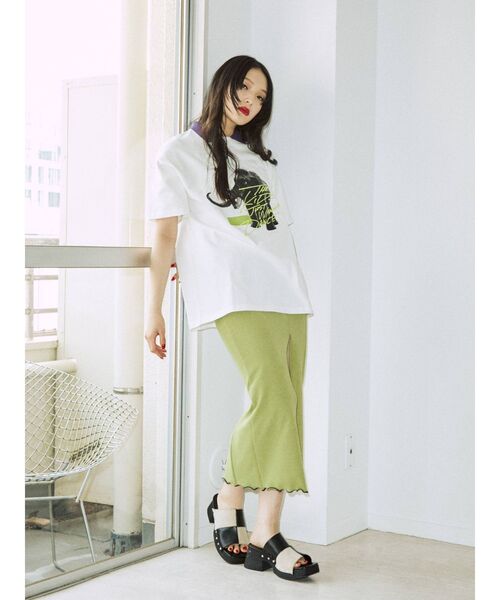 jouetie(ジュエティ)の「90`sフォトBIGTシャツ【WEB限定・ユニセックス】(Tシャツ/カットソー・レディース・ブラック/オフホワイト/ピンク・MEDIUM)」の12枚目の写真
