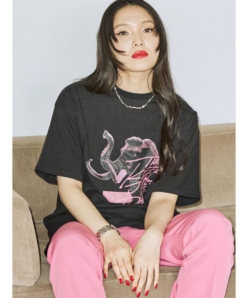 jouetie（ジュエティ）の「90`sフォトBIGTシャツ【WEB限定・ユニセックス】（Tシャツ/カットソー・レディース・ブラック/オフホワイト/ピンク・MEDIUM）」の18枚目の写真