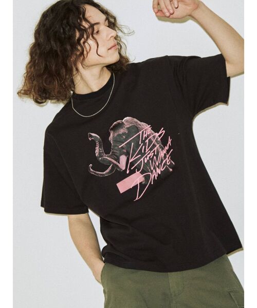 jouetie(ジュエティ)の「90`sフォトBIGTシャツ【WEB限定・ユニセックス】(Tシャツ/カットソー・レディース・ブラック/オフホワイト/ピンク・MEDIUM)」の22枚目の写真