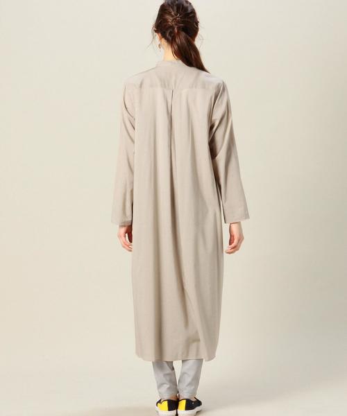 BEAUTY&YOUTH UNITED ARROWS（ビューティーアンドユースユナイテッドアローズ）の「BYMC バンドカラーロングシャツワンピース◆（ワンピース・レディース・ライトグレー/ネイビー/ベージュ・フリー）」の15枚目の写真