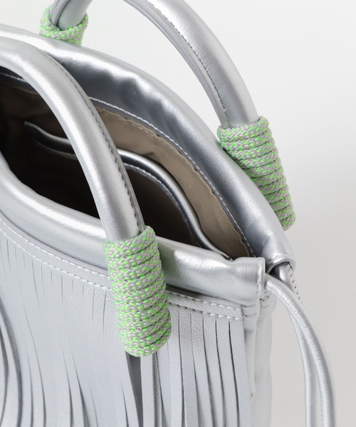 URBAN RESEARCH（アーバンリサーチ）の「フリンジショルダー