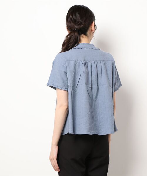 Samansa Mos2（サマンサ モスモス）の「フリルピンタックブラウス（シャツ/ブラウス・レディース・オフホワイト/キナリ/ブルー/ブラック・ﾌﾘ-）」の6枚目の写真