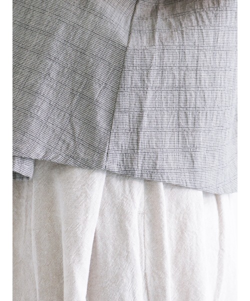 Samansa Mos2（サマンサ モスモス）の「フリルピンタックブラウス（シャツ/ブラウス・レディース・オフホワイト/キナリ/ブルー/ブラック・ﾌﾘ-）」の22枚目の写真