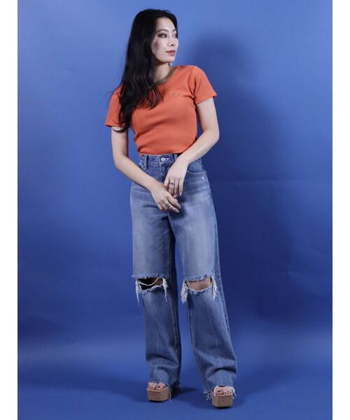 EVRIS(エヴリス)の「ダメージワイドデニムパンツ(デニムパンツ・レディース・ライトブルー/ブルー・SMALL/MEDIUM)」の16枚目の写真