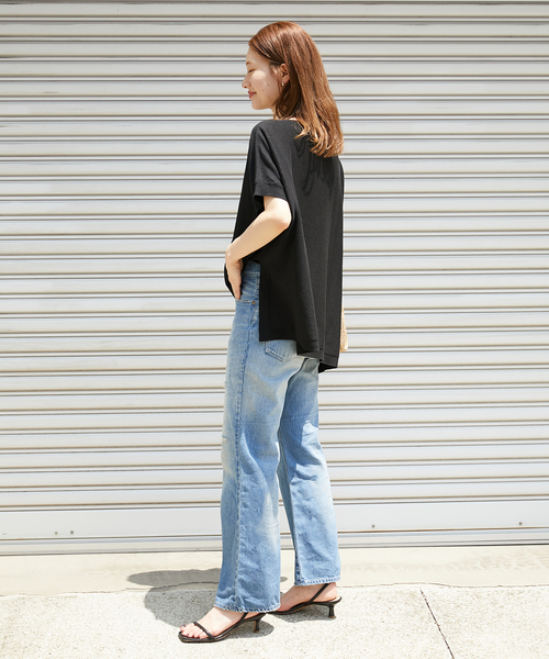 FRAMeWORK(フレームワーク)の「FRAMeWORK made by J フレアジーンズ(ダメージ)(その他パンツ・レディース・サックスブルー・SMALL/MEDIUM/LARGE)」の8枚目の写真