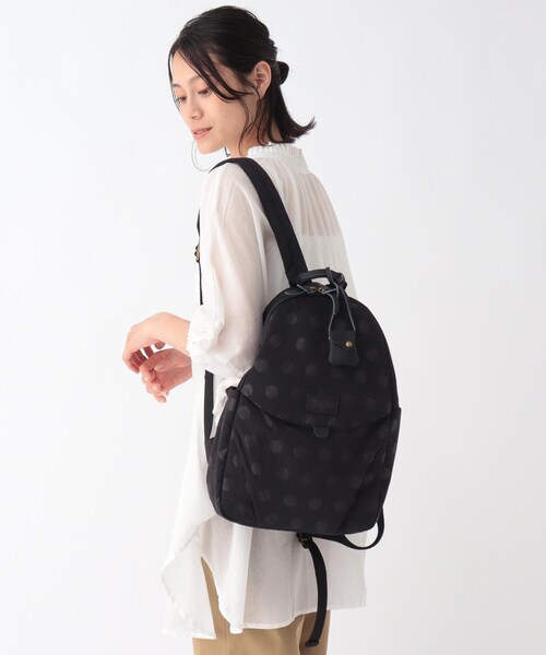 one'sterrace(ワンズテラス)の「【A4可】toleur ナイロンドットリュック(バックパック/リュック・レディース・ブラック/ライトベージュ・99)」の10枚目の写真