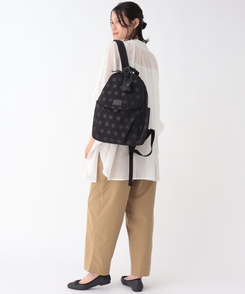 one'sterrace(ワンズテラス)の「【A4可】toleur ナイロンドットリュック(バックパック/リュック・レディース・ブラック/ライトベージュ・99)」の14枚目の写真