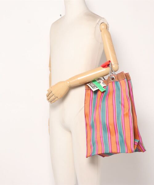 PUEBCO(プエブコ)の「RECYCLED PLASTIC STRIPE BAG Rectangle/D15(トートバッグ・メンズ・その他6/その他3/その他5/その他2/その他4/その他1・ONE SIZE)」の7枚目の写真