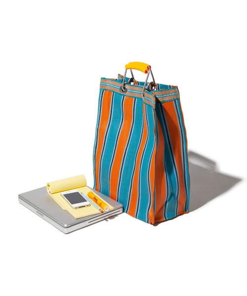 PUEBCO(プエブコ)の「RECYCLED PLASTIC STRIPE BAG Rectangle/D15(トートバッグ・メンズ・その他6/その他3/その他5/その他2/その他4/その他1・ONE SIZE)」の4枚目の写真