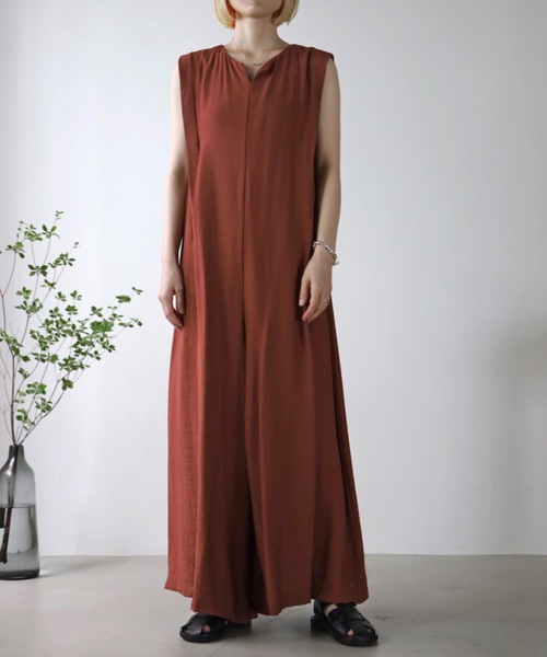 UNFIELD(アンフィールド)の「【UNFIELD】ノースリーブサロペット(サロペット/オーバーオール・レディース・ブラック/ブラウン/レンガ・FREE)」の5枚目の写真