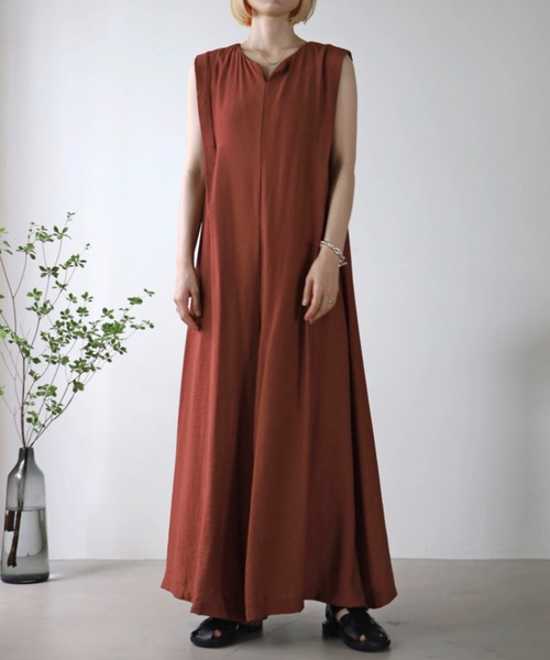 UNFIELD(アンフィールド)の「【UNFIELD】ノースリーブサロペット(サロペット/オーバーオール・レディース・ブラック/ブラウン/レンガ・FREE)」の6枚目の写真