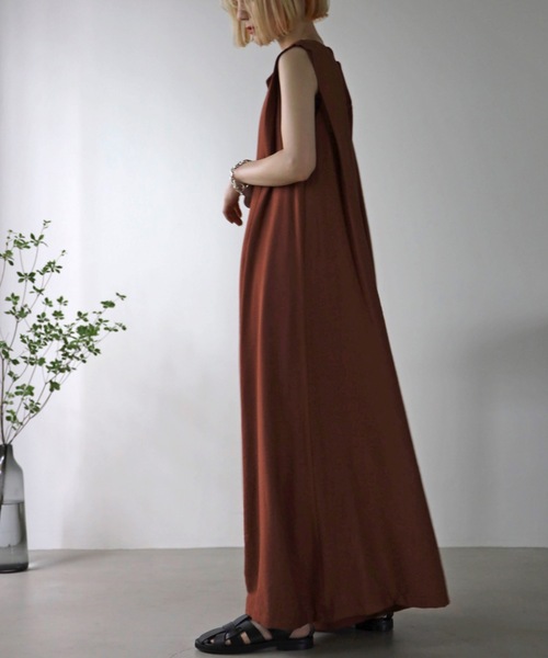 UNFIELD(アンフィールド)の「【UNFIELD】ノースリーブサロペット(サロペット/オーバーオール・レディース・ブラック/ブラウン/レンガ・FREE)」の9枚目の写真