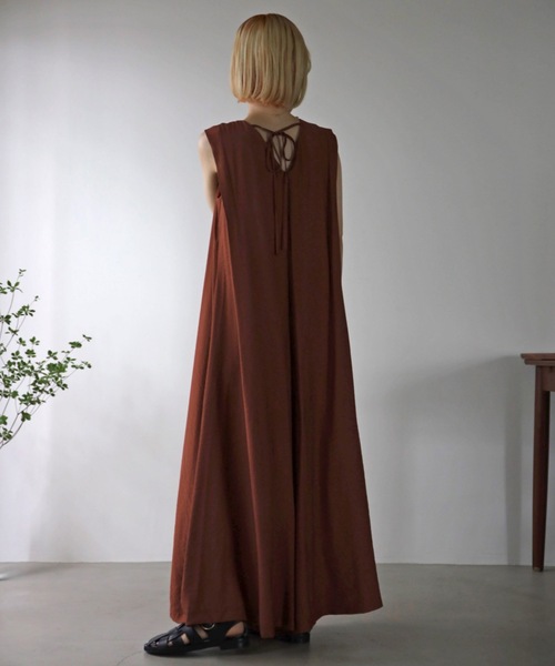 UNFIELD(アンフィールド)の「【UNFIELD】ノースリーブサロペット(サロペット/オーバーオール・レディース・ブラック/ブラウン/レンガ・FREE)」の10枚目の写真