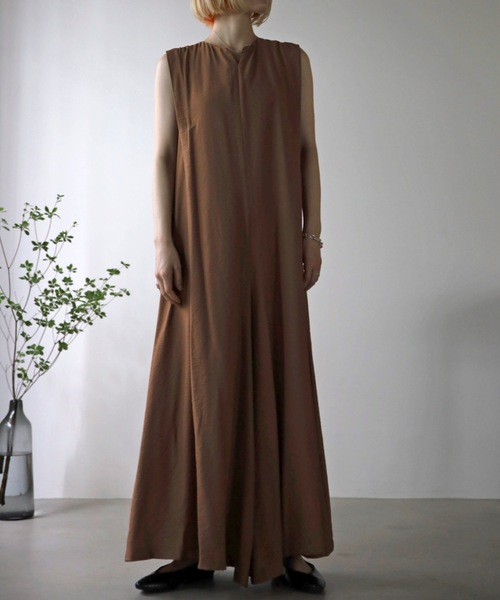 UNFIELD(アンフィールド)の「【UNFIELD】ノースリーブサロペット(サロペット/オーバーオール・レディース・ブラック/ブラウン/レンガ・FREE)」の12枚目の写真