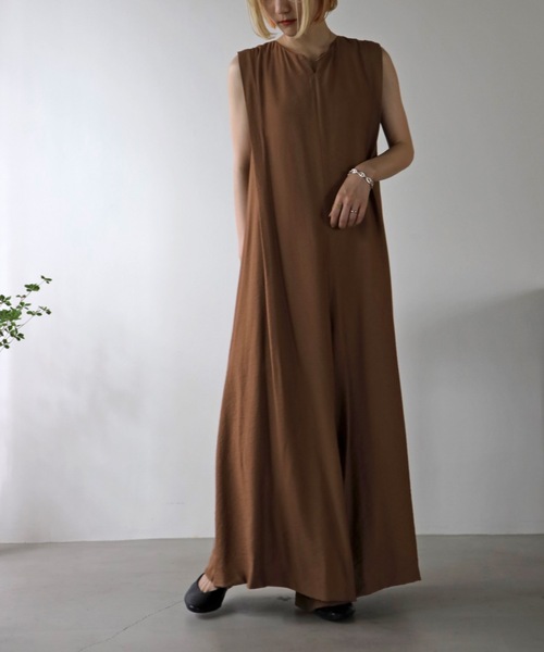 UNFIELD(アンフィールド)の「【UNFIELD】ノースリーブサロペット(サロペット/オーバーオール・レディース・ブラック/ブラウン/レンガ・FREE)」の16枚目の写真